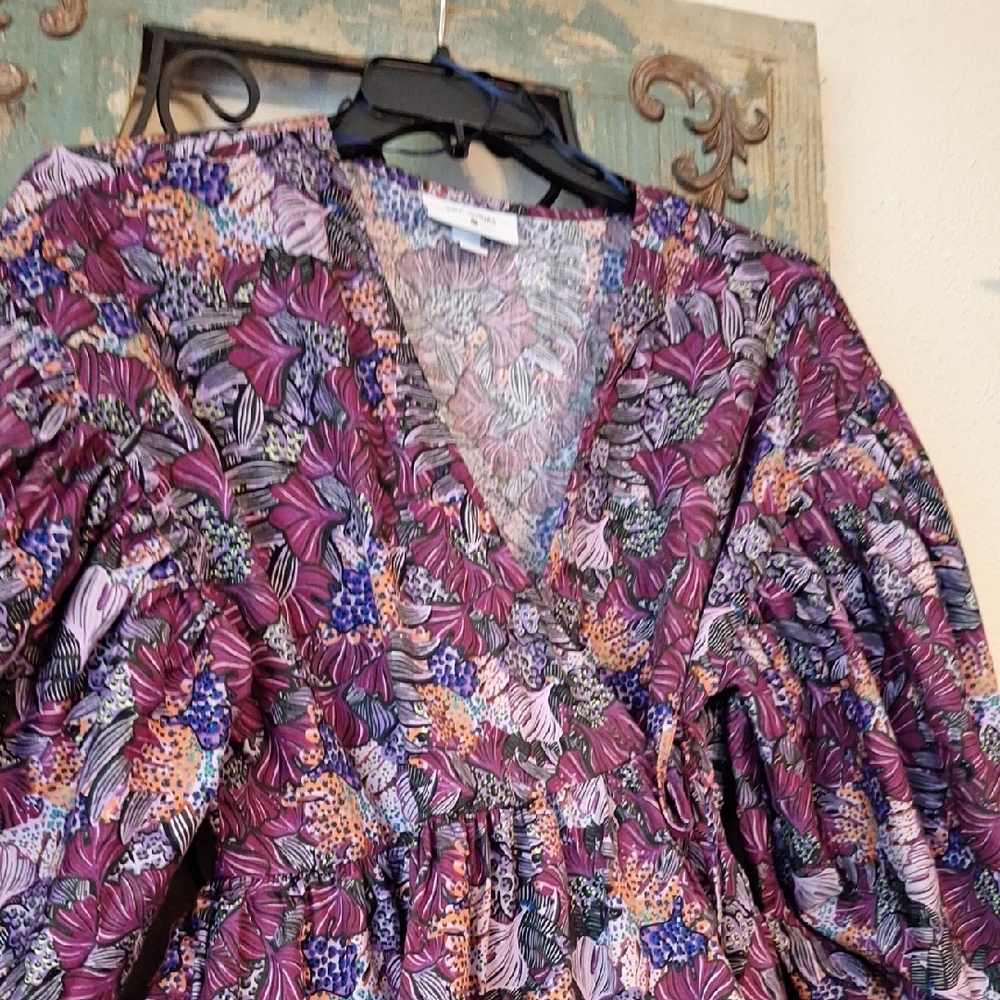 Kika Vargas Multicolor Floral Puff Sleeve Blouse. NWOT Size M - Picture 4 of 10